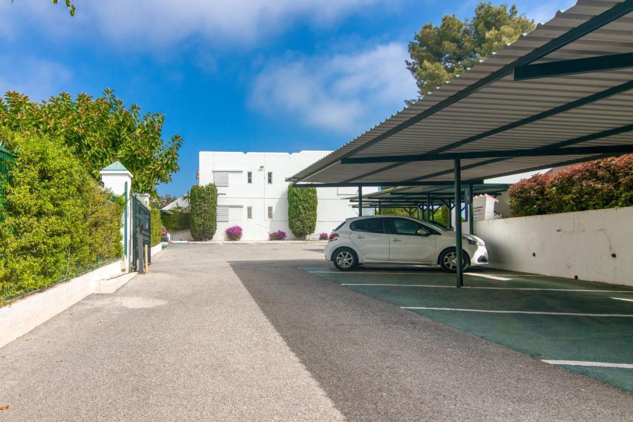 Azahara, Apartemen *
